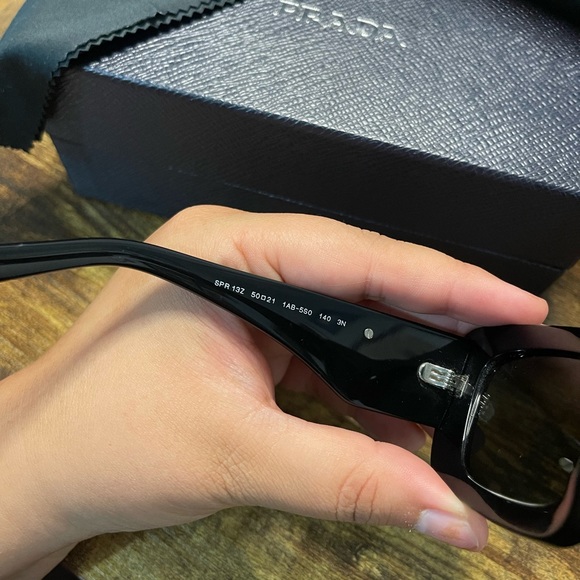 Prada Cat Eye Logo Sunglasses - Authentic - Picture 6 of 11